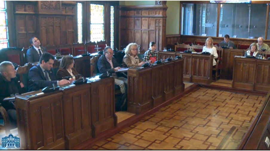 Belén García durante su intervención en la Junta del Principado.
